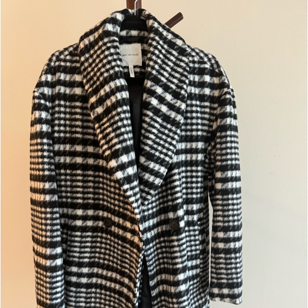 Avec les filles coat size S